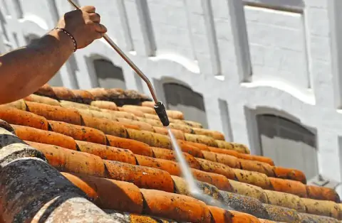 Nettoyage de toitures - Plougonvelin